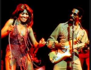 Tina Turner med dåvarande maken Ike Turner. (Promotionbild)