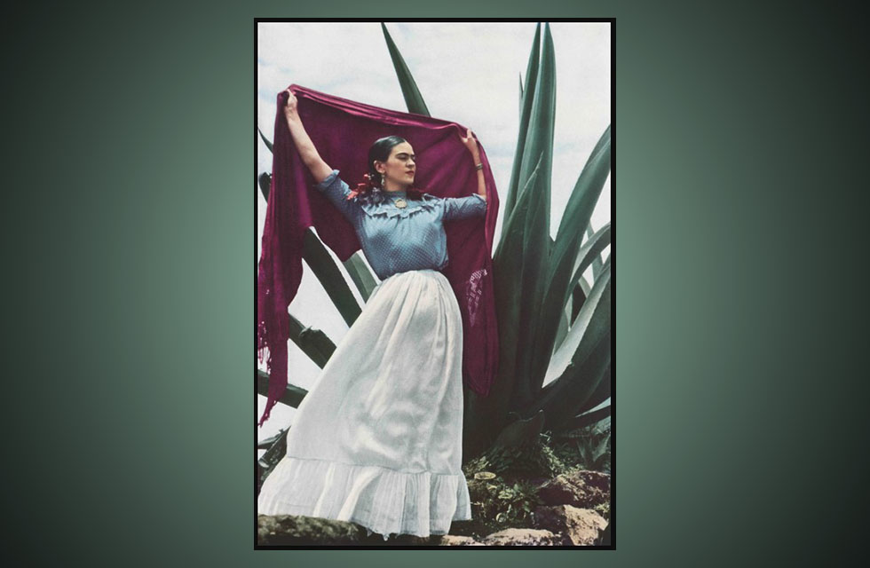 Frida i helfigur. Toni Frissell, Vogue © Condé Nast