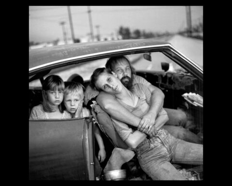 Familjen Damm i sin bil, Los Angeles, Kalifornien, USA, 1987. (Foto ©-1963-2013 Mary Ellen Mark, Howard Greenberg Gallery, NY)