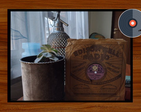 Skivfoto: Jesper Nordström. (Montage: C Altgård / Opulens)