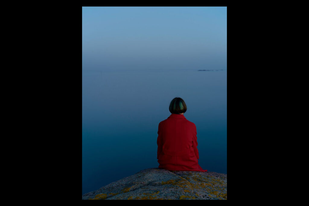 Elina Brotherus, "Seabound Two Nights in a Row", 2018. (Verket visas på Artipelag i utställningen "På armslängds avstånd.")