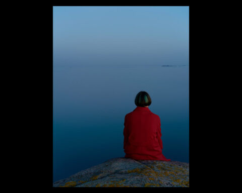 Elina Brotherus, "Seabound Two Nights in a Row", 2018. (Verket visas på Artipelag i utställningen "På armslängds avstånd.")