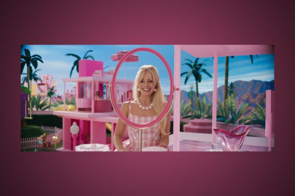 En stillbild ur filmen "Barbie" av Greta Gerwig.