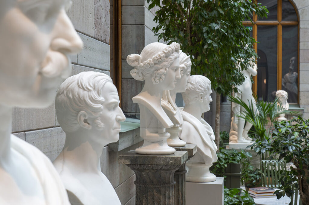 Pekpinnar, Nationalmuseum, konst, överförklaring av konst, konstpedagogik, museivärlden, statliga museer