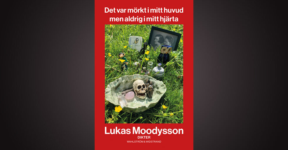 MOODYSSON. ”Som bäst är Lukas Moodysson när han rör sig i minnenas landskap,” anser Erik Bovin som läst den aktuella och infallsrika diktsamlingen ”Det var mörkt i mitt huvud men aldrig i mitt hjärta”. Lukas Moodysson, Malmöligan, poet, lyrik, poesi, dikter, svenskspråkig litteratur,