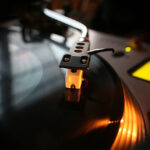 LÅTAR. Lars Thulin har tidigare skrivit i Opulens om musikens betydelse i våra liv. Här presenterar han ytterligare fem låtar som han ser som livsviktiga. popmusik, retrokultur, vinylskivor, populärkultur, sångtexter, musik, Lars Thulin,