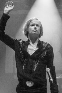 Refused. HARDCOREPUNK. Det legendariska hardcorepunkbandet Refused har nu genomfört sin avskedsturné. Rikard Rehnbergh rapporterar om konserten i Stockholm. Dennis Lyxzén.