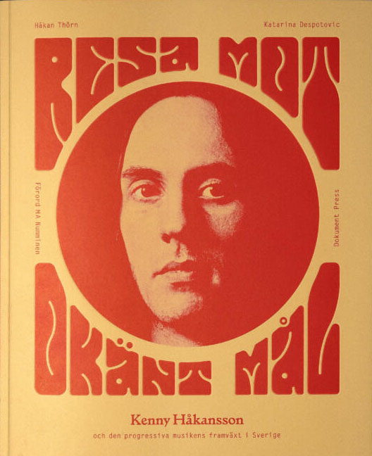 BIOGRAFI. En aktuell biografi av Håkan Thörn över gitarristen Kenny Håkansson är utgångspunkten för en personlig betraktelse av konstnären Ola Åstrand. Här berättar Åstrand om sin relation till Håkanssons psykedeliska gitarrspel och hyllar samtidigt Håkan Thörns bok ”Resa mot okänt mål”.