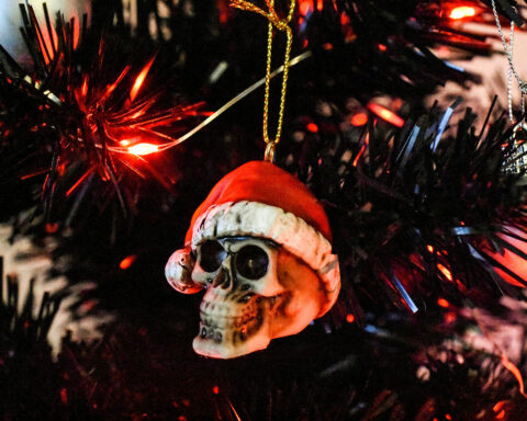 JULSTRESS. I form av en fri fantasi i mejlform satiriserar Lars Thulin den ängslighet som numera kan infinna sig i juletider.