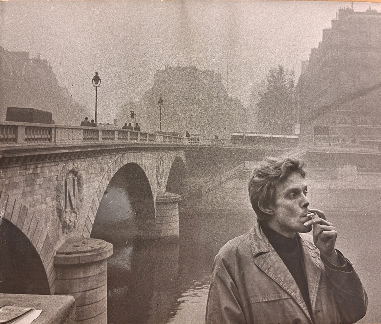 Paul Andersson – en av Sveriges främsta 1900-talspoeter. BIOGRAFI. Håkan Sandell ger här en introduktion till Paul Anderssons liv och verk med utgångspunkt i en aktuell bok av Per Kassman om poetens tid i Paris.