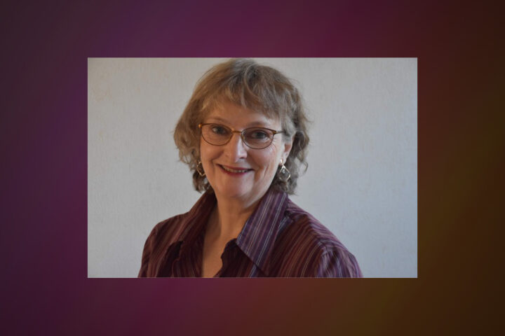 PROSA. Bo Bjelvehammar har med stor behållning läst den nya och femte delen i Gaby Gummessons romansvit som är en familjekrönika och Österlenskildring.