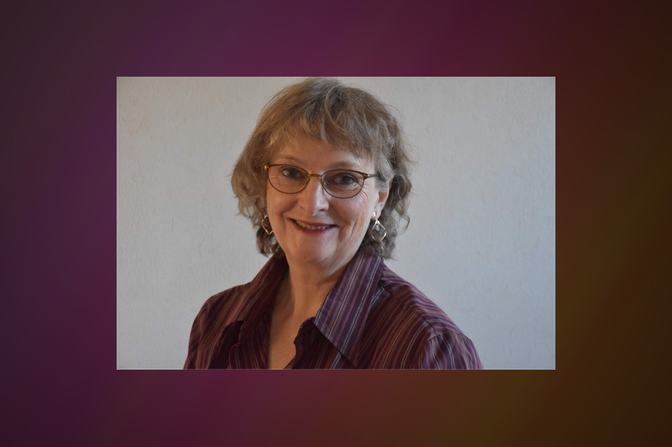 PROSA. Bo Bjelvehammar har med stor behållning läst den nya och femte delen i Gaby Gummessons romansvit som är en familjekrönika och Österlenskildring.