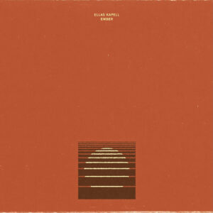 JAZZ. ”På ’Ember’ bjuder Ellas Kapell på både modiga och innovativa tolkningar av klassiska jazzlåtar,” skriver Bo Bjelvehammar.