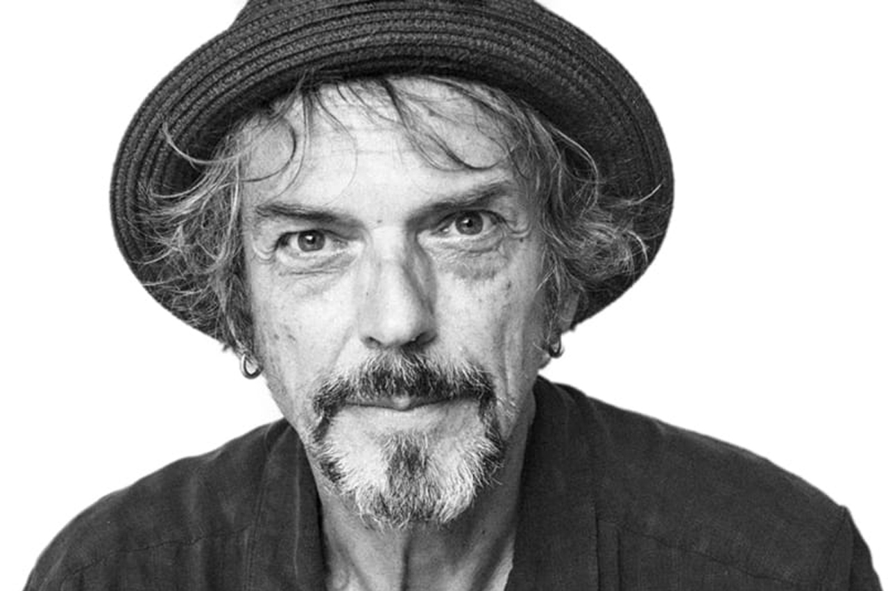 SKIVNYTT. Bo Bjelvehammar har lyssnat på Lars Demians tionde album och uppskattar det unika soundet och den fräna satiren.