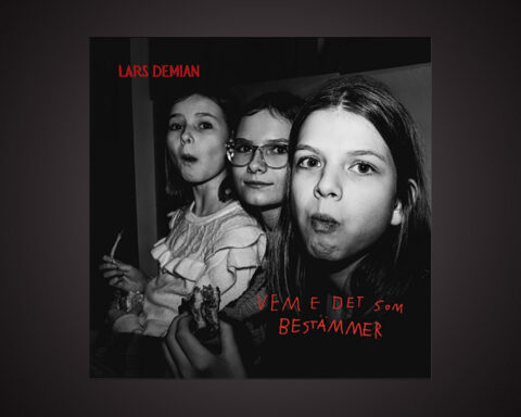 DEMIAN. SKIVNYTT. Bo Bjelvehammar har lyssnat på Lars Demians tionde album och uppskattar det unika soundet och den fräna satiren.