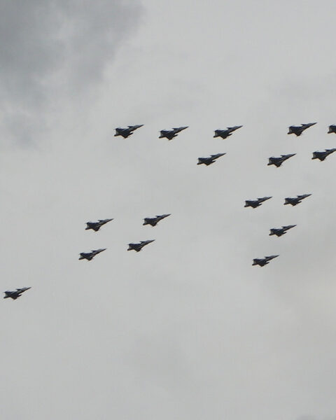 VAPENEXPORT. I veckans krönika begrundar Lars Thulin frågan om den svenska vapenexporten bör upphöra eller fortgå. Något enkelt svar finner han inte.