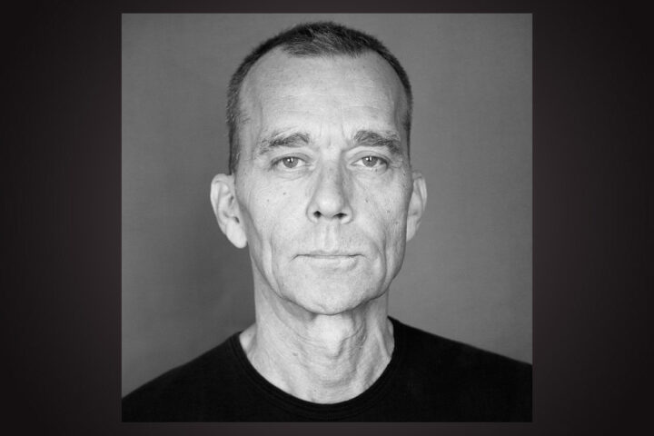 BO GREEN JENSEN. MINNESORD. Den danske författaren och kulturskribenten Bo Green Jensen är död. Håkan Sandell har skrivit ett minnesord med fokus på Bo Green Jensens gärning som poet.