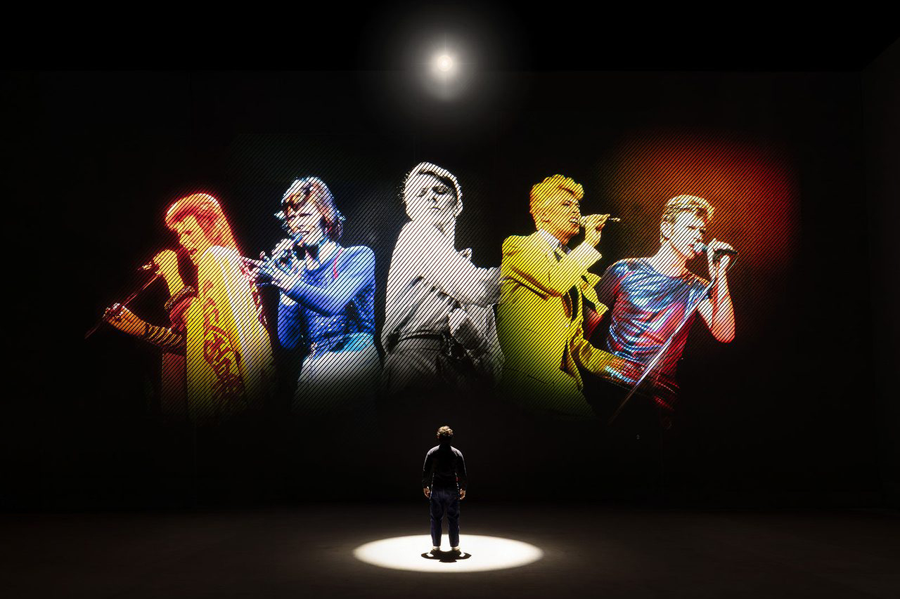 ROCKMUSIK. Patrik Stigsson har sett en aktuell utställning i London om David Bowie. Här berättar han om den och vad Bowie betytt och fortfarande betyder för honom.