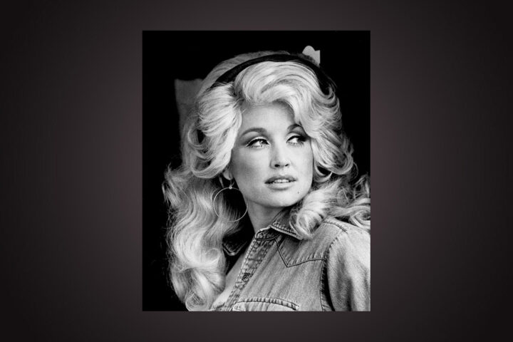 DOLLY PARTON. Förra veckan meddelades det att countrystjärnan Dolly Parton avlidit i en ålder av 80 år. Lars Thulin minns en unik artist.