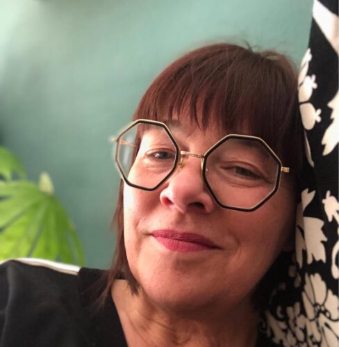 DDR. GÄSTSKRIBENT. Den här gången har vi en gästskribent i ”Veckans DDR”. Det rör sig om Christina Peters som växte upp i det land som försvann 1990. Här berättar hon både om uppväxten och sina band till Sverige.