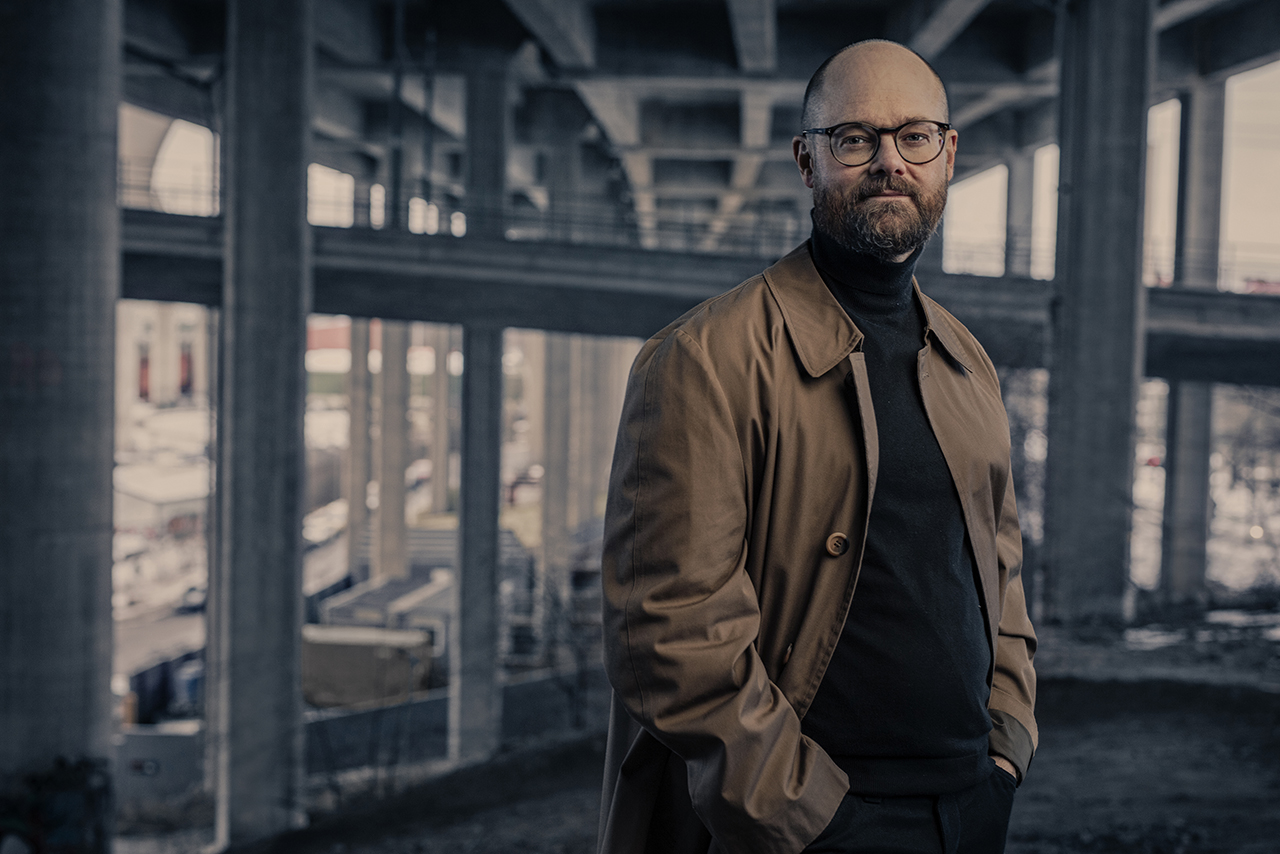 PETER NORMARK. ”Norra Kvarken” är en ny roman med västerbottenstema av Peter Normark. Elisabeth Brännström uppskattar hans berättarkonst och njuter därtill av ”en bländande vacker prosa”.